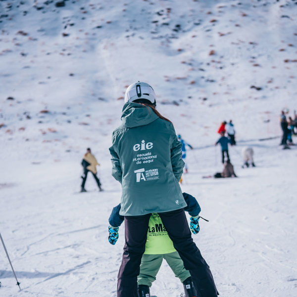Clases particulares esquí 2 horas para niños - a partir de las 13 horas con material incluido